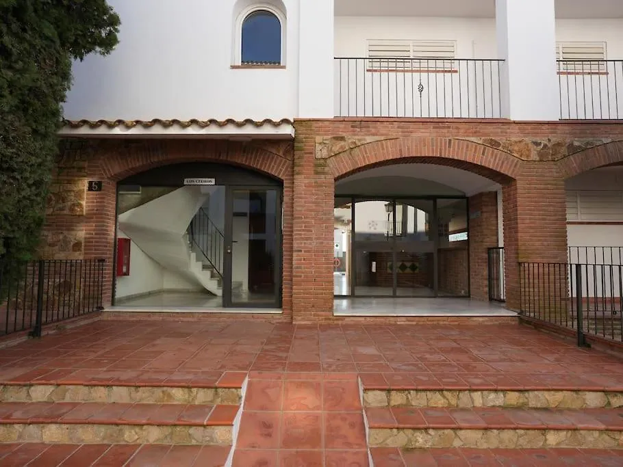 Apartment With Sea View & Pool, Garden, Dishwasher Lloret de Mar 0*,  Espanha